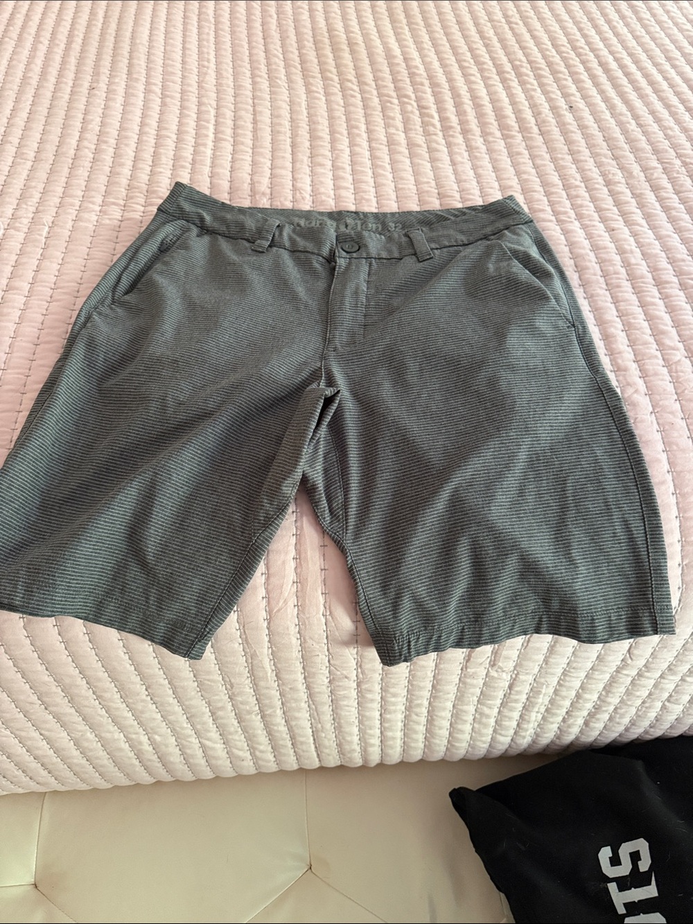Hang Ten Men's Charcoal Grey Flat Front Shorts